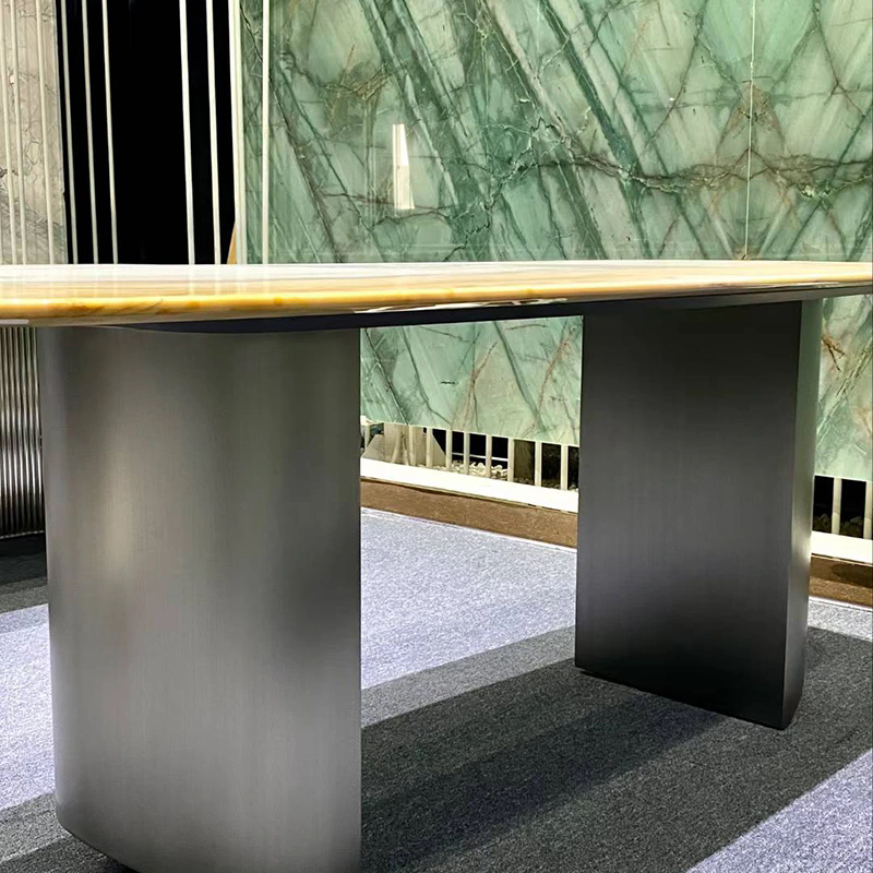 How to Choose the Perfect Quartzite Table for Your Home?